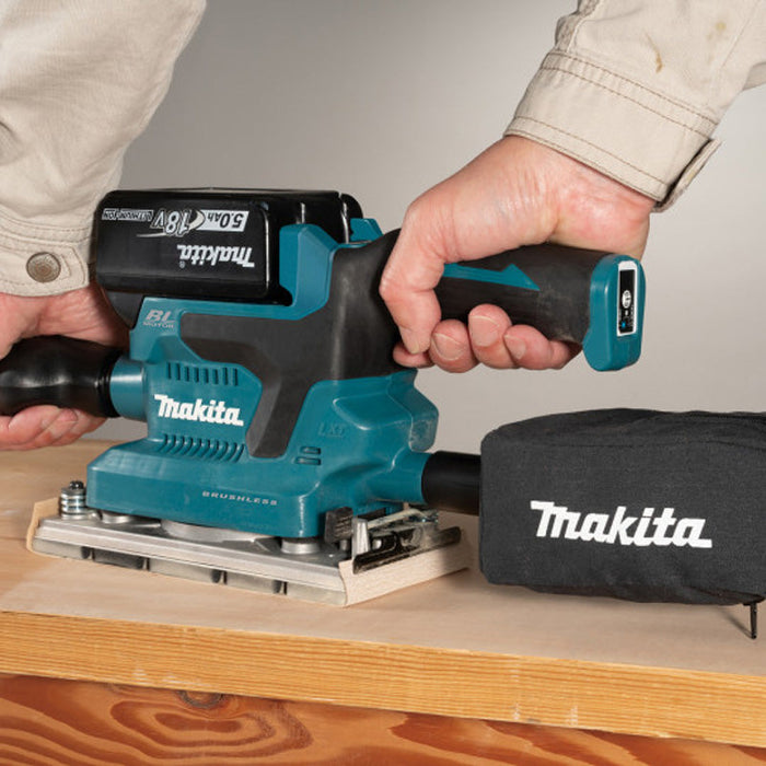 Levigatrice orbitale 2x5Ah 18V LXT ® MAKITA DBO382RTJ en MAKPAC