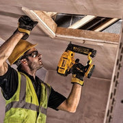 Chiodatrice di finitura 18Ga 18V DEWALT DCN680NT-XJ Brushless con valigetta